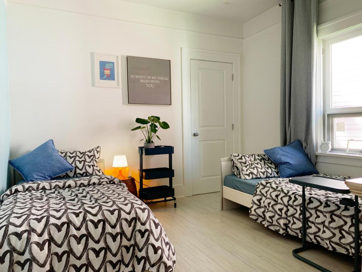 Cozy Home In Kitslano, Vancouver. Free Parking. Bagian luar foto